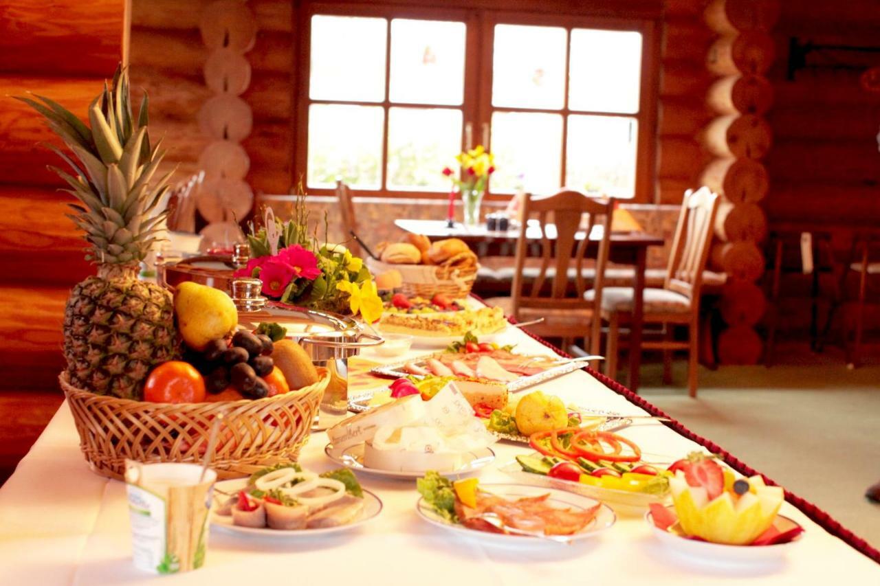 Hotel Restaurant Baumhaus Klein Pravtshagen Extérieur photo